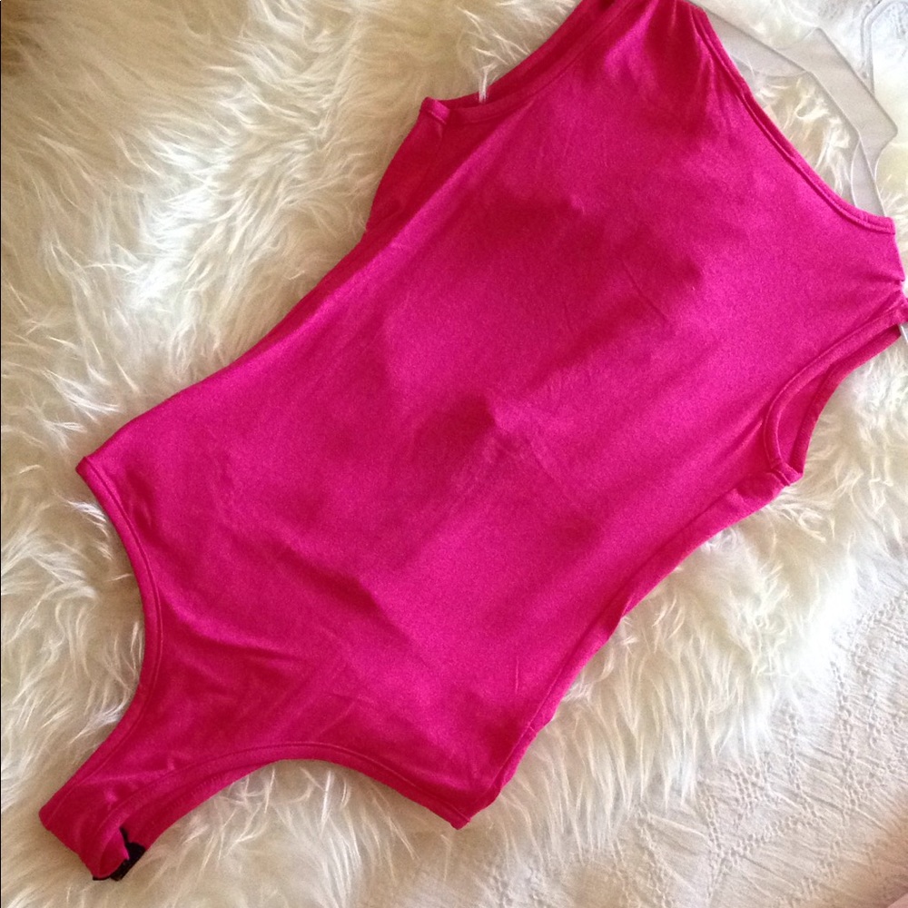 Sexy & Flirty Fuchsia floral lace up Body suit. - Picture 5 of 8